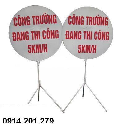 Biển báo công trường đang thi công 5km/h