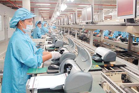 Đồng phục công nhân lắp ráp linh kiện điện tử